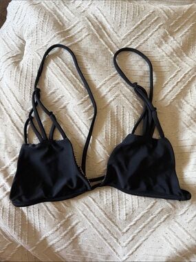 Acacia Santorini top black medium